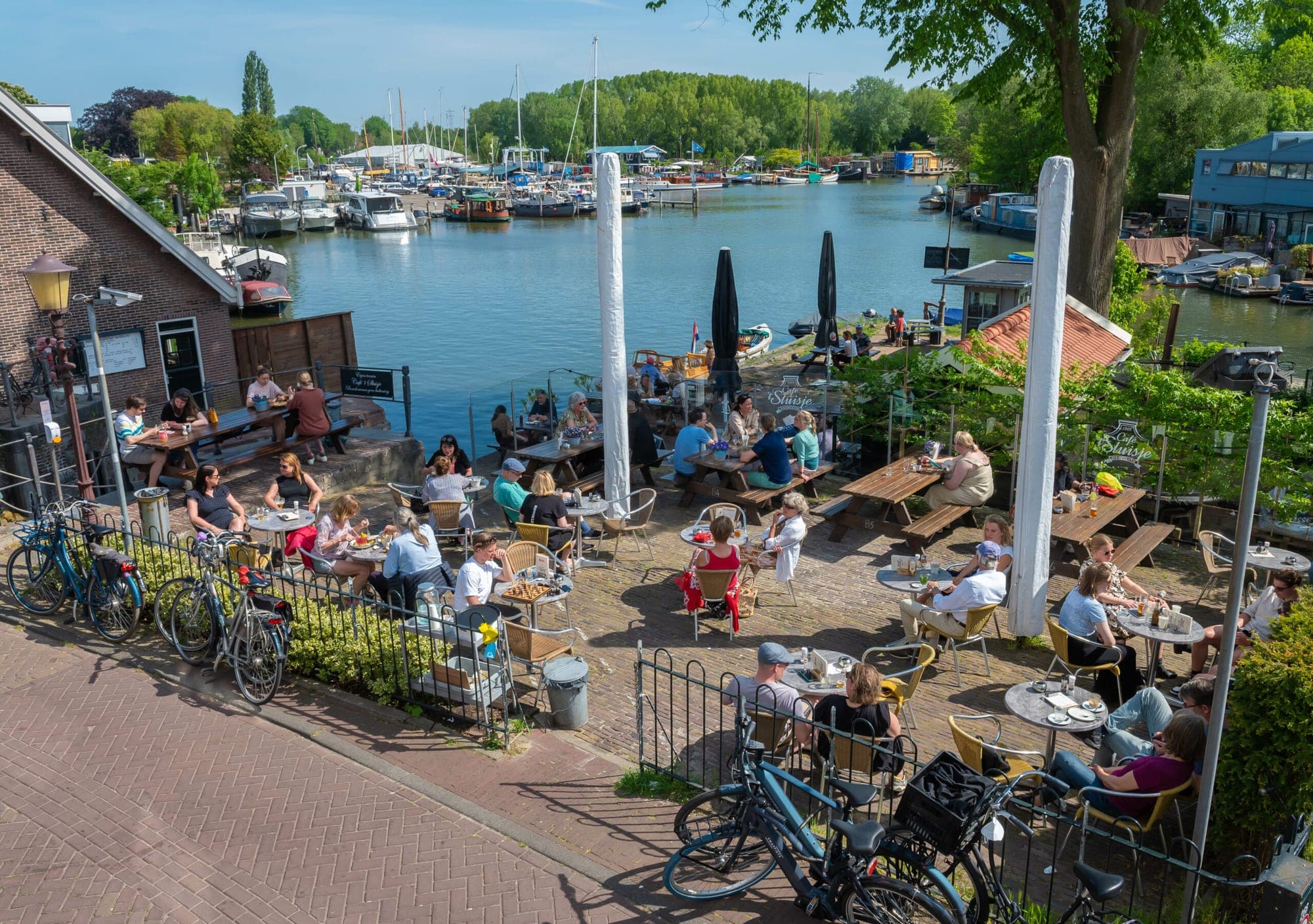 Café 't Sluisje, de zaak